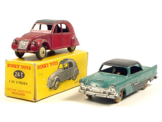Lot 129 - DINKY TOYS (FRANCE) (2)