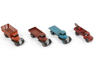 Lot 180 - DINKY TOYS (GB) (4)