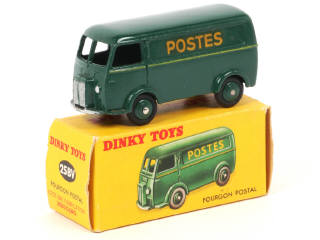 Lot 195 - DINKY TOYS (FRANCE) (1)