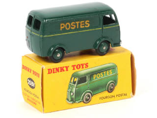 Lot 195 - DINKY TOYS (FRANCE) (1)