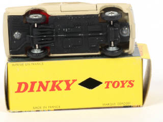 Lot 167 - DINKY TOYS (FRANCE) (1)