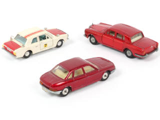 Lot 122 - DINKY TOYS (GB) (3)