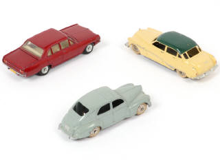 Lot 235 - DINKY TOYS (FRANCE) (3)