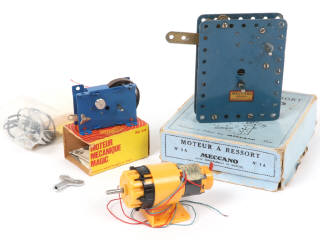 Lot 4 - MECCANO (FRANCE) (3)