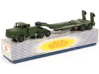 Lot 118 - DINKY TOYS (GB) (1)