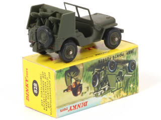 Lot 206 - DINKY TOYS (FRANCE) (1)