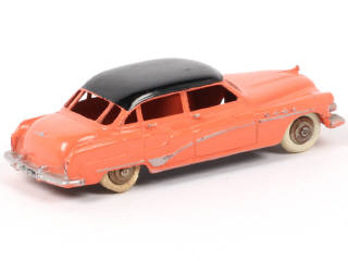 Lot 139 - DINKY TOYS (FRANCE) (1)