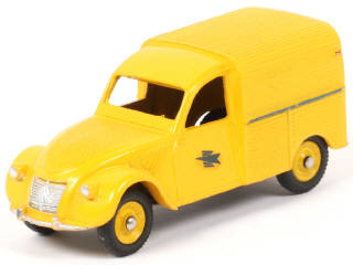 Lot 143 - DINKY TOYS (FRANCE) (1)