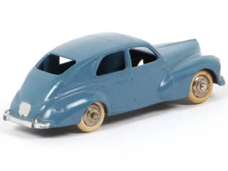 Lot 136 - DINKY TOYS (FRANCE) (1)