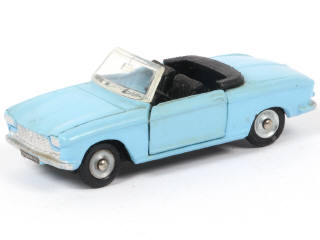 Lot 142 - DINKY TOYS (FRANCE) (1)