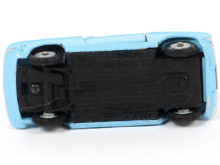 Lot 142 - DINKY TOYS (FRANCE) (1)