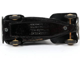 Lot 135 - DINKY TOYS (FRANCE) (1)