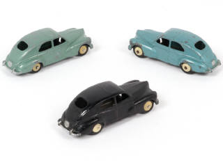 Lot 236 - DINKY TOYS (FRANCE) (4)