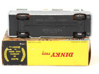 Lot 119 - DINKY TOYS (GB) (1)