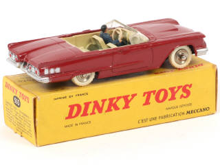 Lot 184 - DINKY TOYS (FRANCE) (1)