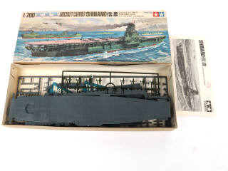 Lot 27 - DIVERS (10)