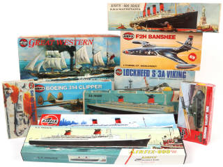 Lot 61 - AIRFIX (GB) (10)