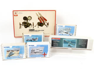 Lot 8 - DIVERS (6)