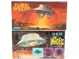 Lot 45 - AURORA PLASTICS (USA) (2)
