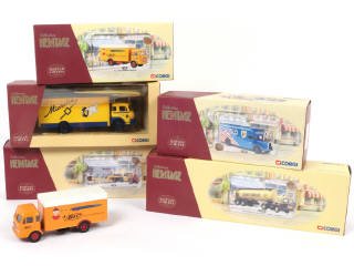 Lot 105 - CORGI TOYS (GB) (5)