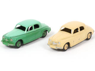 Lot 103 - DINKY TOYS (GB) (2)