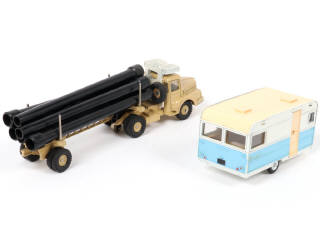 Lot 199 - DINKY TOYS (FRANCE) (2)