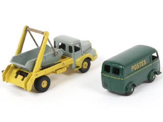 Lot 195 - DINKY TOYS (FRANCE) (2)