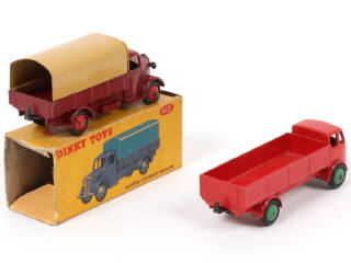 Lot 111 - DINKY TOYS (GB) (2)