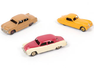 Lot 118 - DINKY TOYS (GB) (3)
