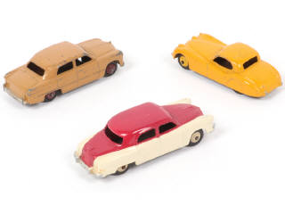 Lot 118 - DINKY TOYS (GB) (3)
