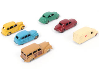 Lot 133 - DINKY TOYS (GB) (6)