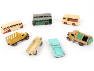 Lot 134 - DINKY TOYS (GB) (7)