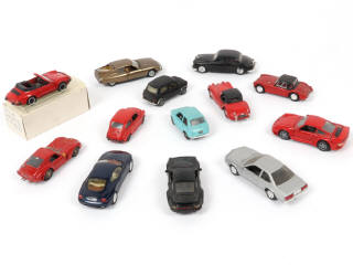 Lot 47 - DIVERS (13)