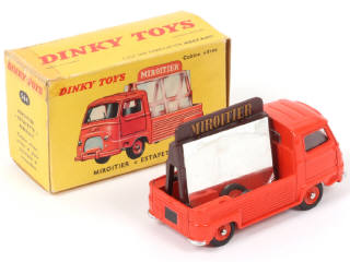 Lot 177 - DINKY TOYS (FRANCE) (1)