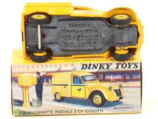 Lot 54 - DINKY TOYS (FRANCE) (1)
