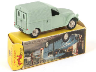 Lot 26 - DINKY TOYS (FRANCE) Série POCH (1)