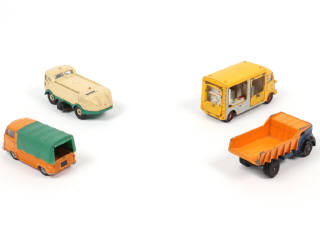 Lot 64 - DINKY TOYS (FRANCE) (4)