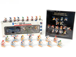 Lot 69 - DIVERS (25)