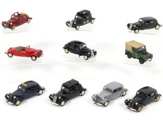 Lot 105 - DIVERS (10)