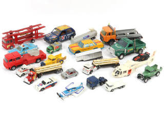 Lot 147 - DIVERS (22)