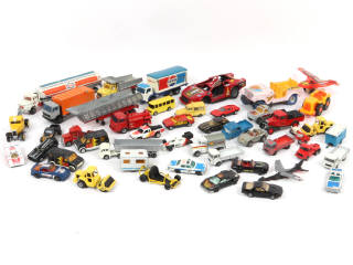 Lot 152 - DIVERS (67)