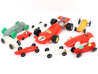 Lot 77 - DIVERS (10)