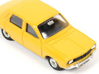 Lot 194 - DINKY TOYS (FRANCE) (1)