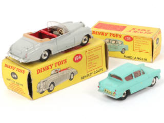 Lot 176 - DINKY TOYS (GB) (2)