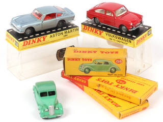 Lot 178 - DINKY TOYS (GB) (5)