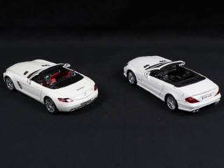 Lot 118 - DIVERS (2)