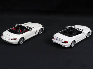 Lot 118 - DIVERS (2)