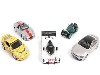 Lot 173 - DIVERS (1)
