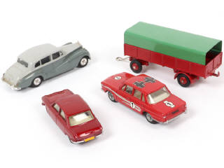 Lot 243 - DINKY TOYS (FRANCE) (4)