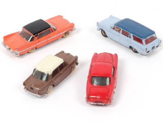 Lot 252 - DINKY TOYS (FRANCE) (4)